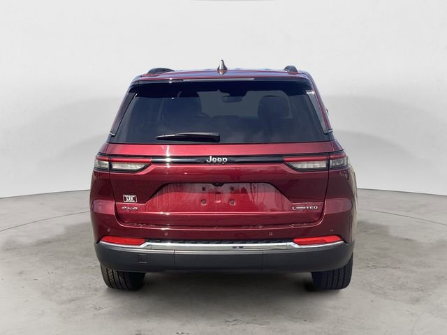 Certified 2023 Jeep Grand Cherokee Limited w/ Trailer Tow Prep Group (B) AWD/4WD image 4