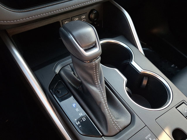 Used 2023 Toyota Highlander XLE image 15