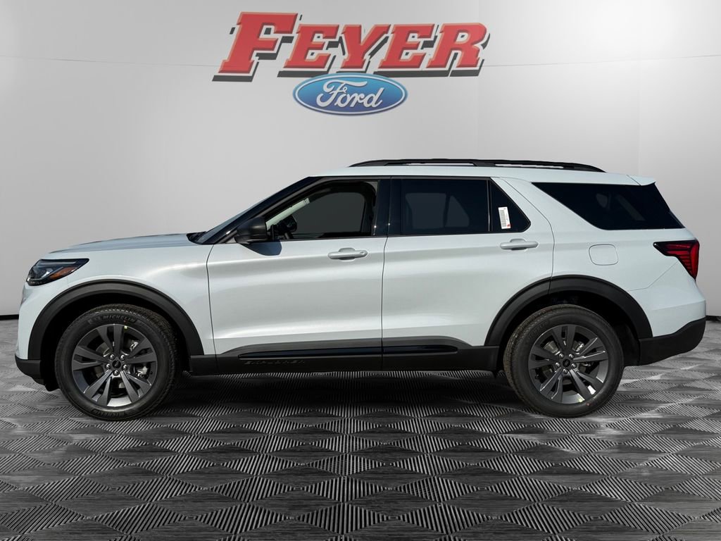 New 2026 Ford Explorer Active w/ Active Comfort Package image 2
