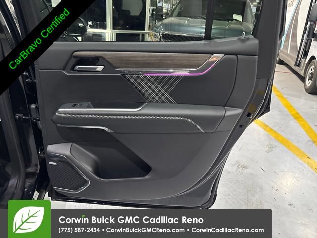 Certified 2026 GMC Acadia Denali w/ Super Cruise Package AWD/4WD image 38