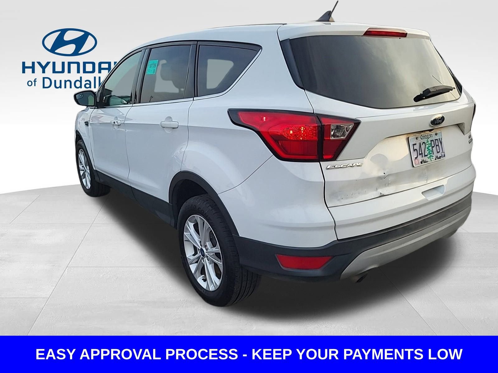 Used 2019 Ford Escape SE image 8