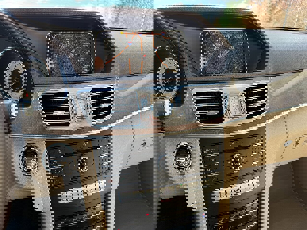 Used 2016 Mercedes-Benz E 350 Sedan image 16