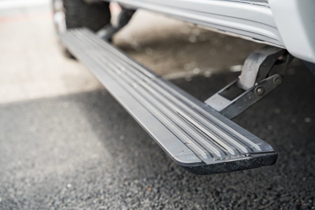 Certified 2023 RAM 1500 Limited w/ Body Color Bumper Group image 27