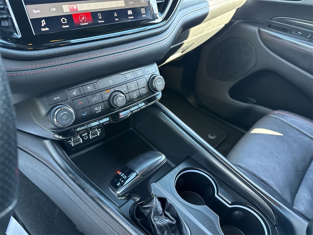 Used 2023 Dodge Durango GT image 21