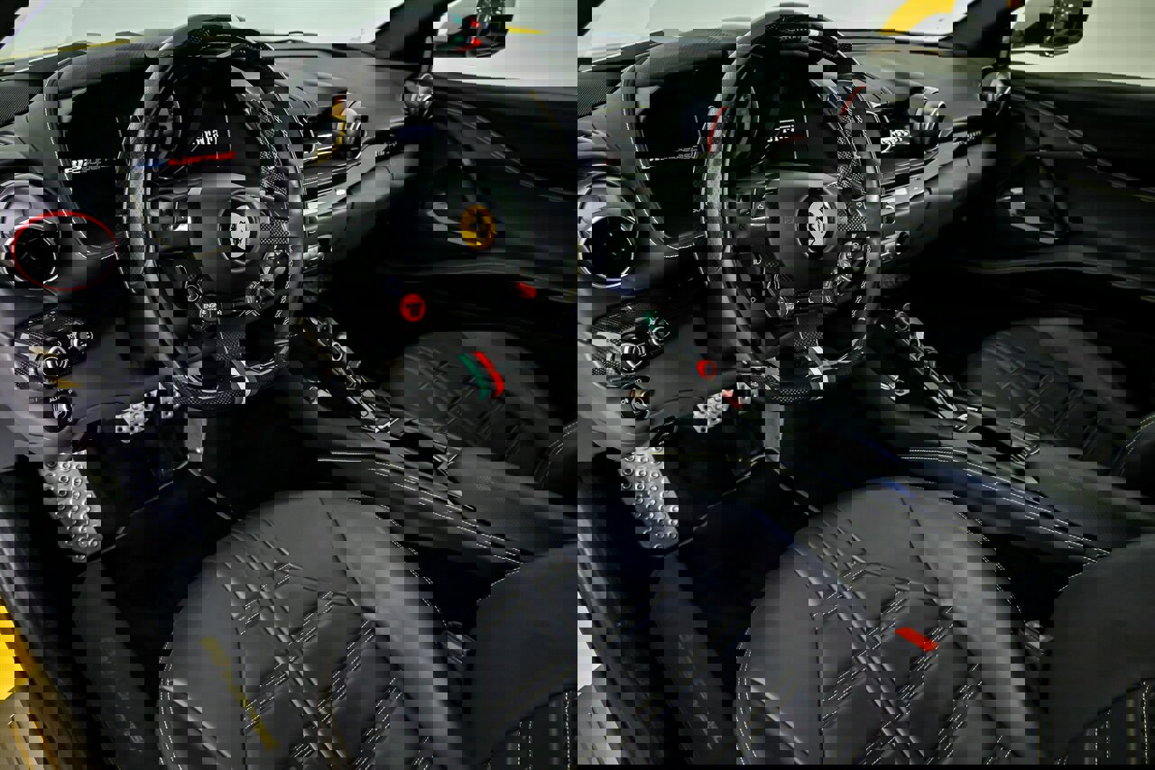 Used 2019 Ferrari 812 Superfast image 21