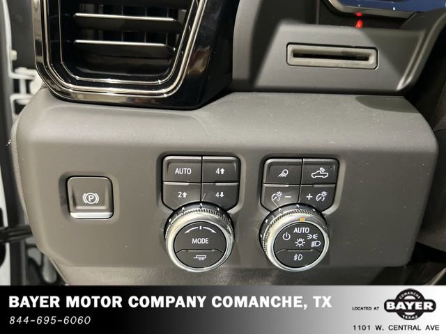 Used 2025 GMC Sierra 2500 AT4 image 17
