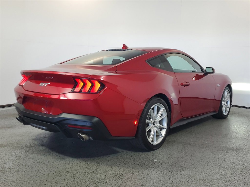 Used 2024 Ford Mustang GT Premium image 6