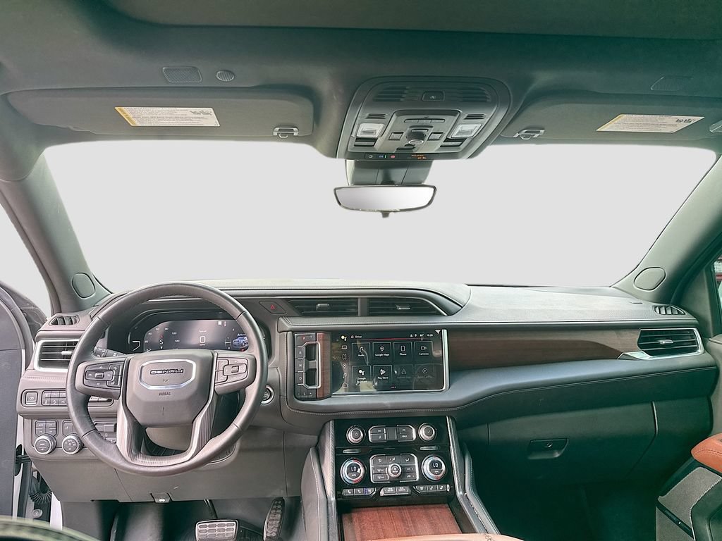 Used 2023 GMC Yukon Denali Ultimate AWD/4WD image 22