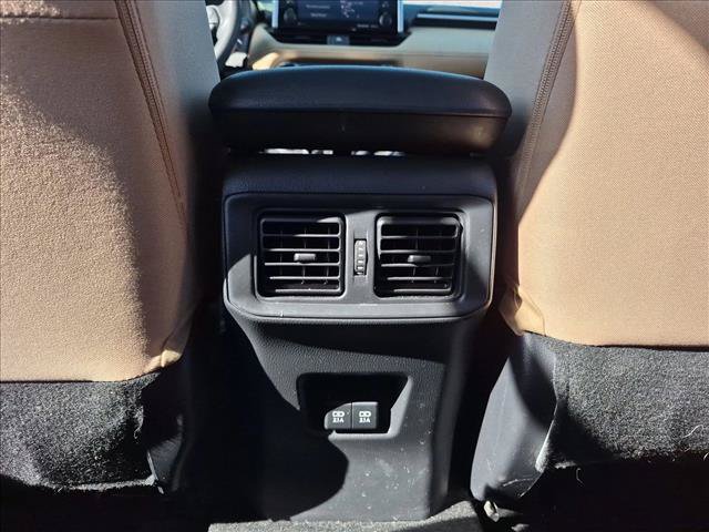 Used 2019 Toyota RAV4 XLE w/ Convenience Package AWD/4WD image 16