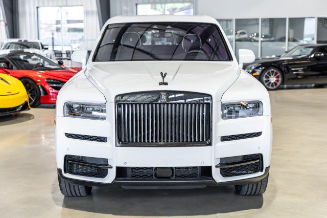 Used 2022 Rolls-Royce Cullinan Black Badge AWD/4WD image 9