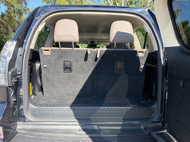 Used 2023 Lexus GX 460 Premium w/ Premium Package AWD/4WD image 12