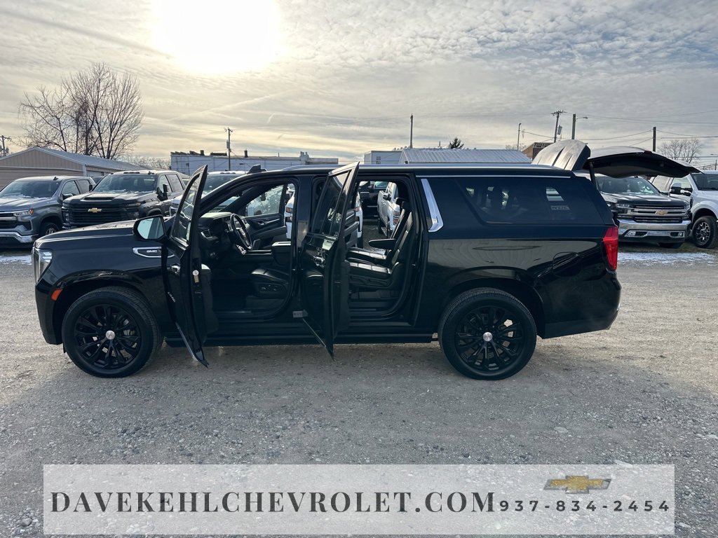 Used 2021 GMC Yukon XL Denali w/ Denali Premium Package image 36