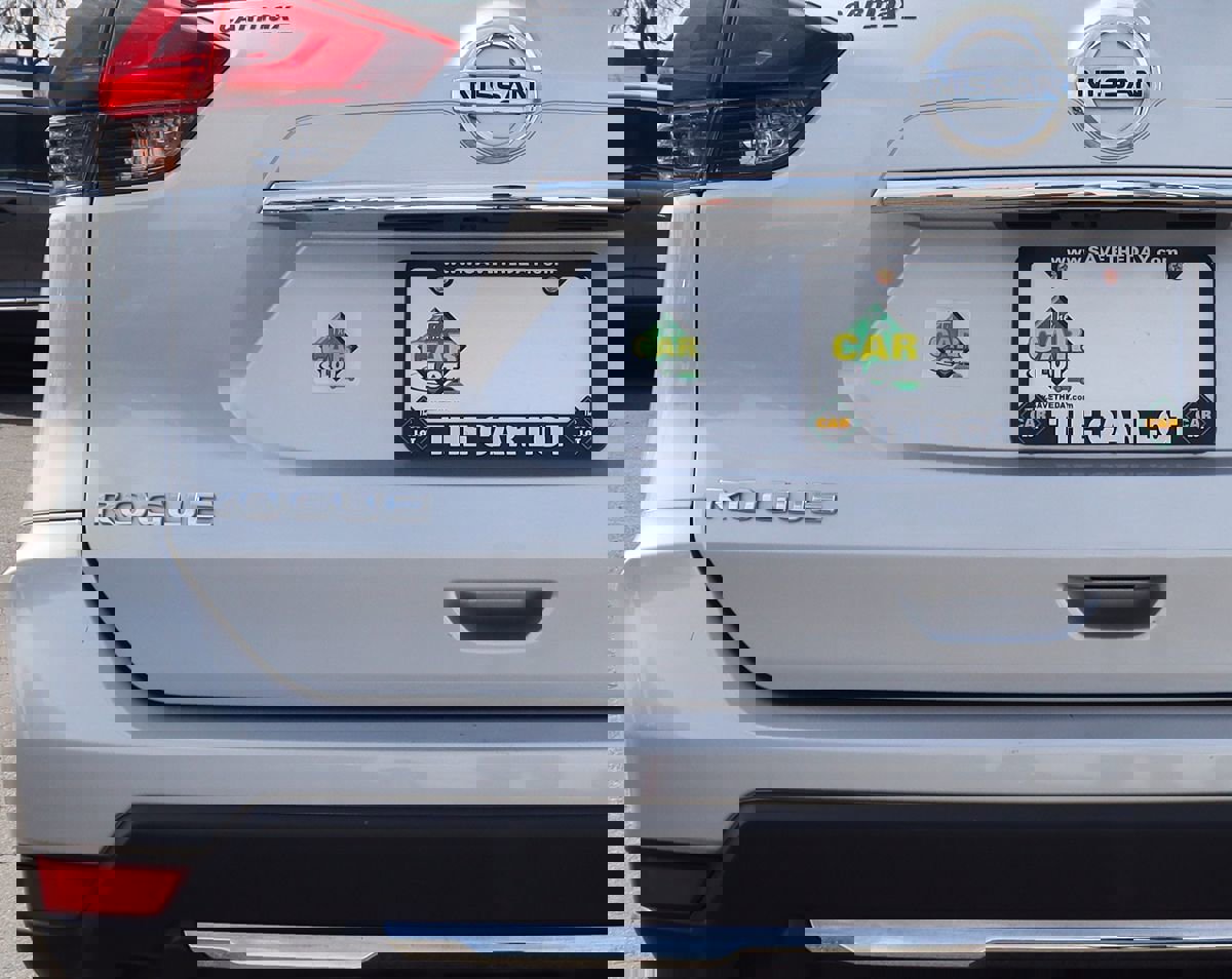 Used 2019 Nissan Rogue S image 19