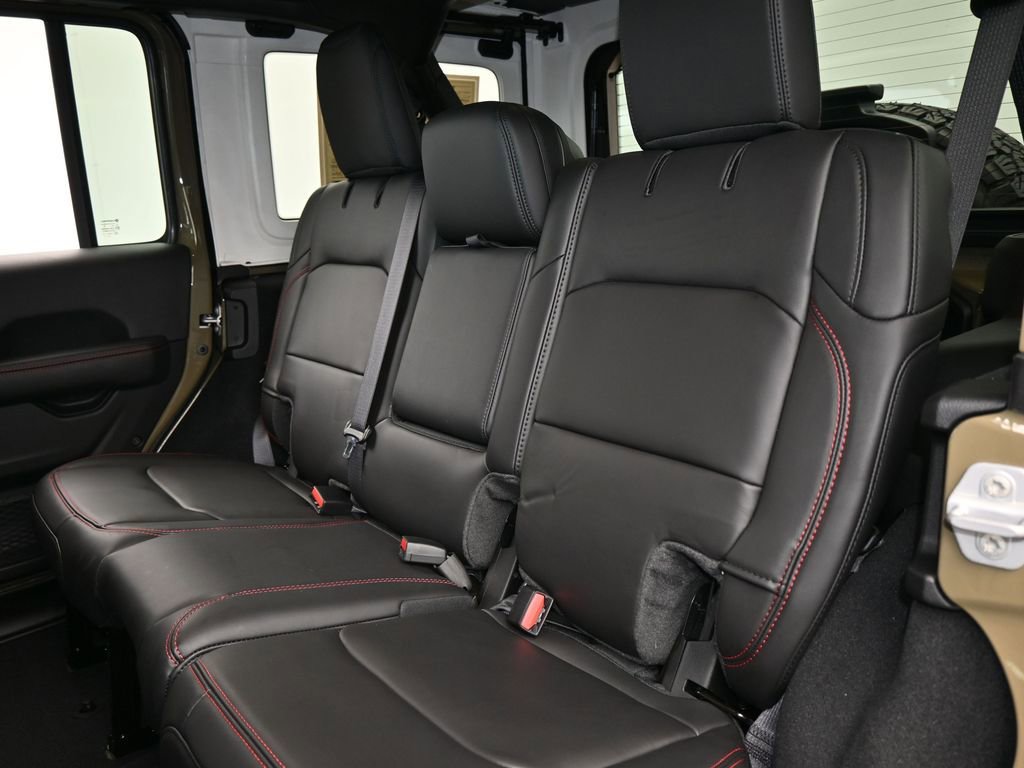Used 2026 Jeep Wrangler Unlimited Rubicon image 36