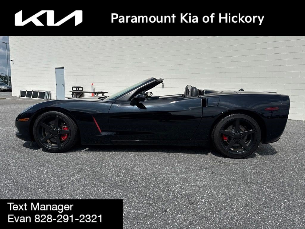 Used 2005 Chevrolet Corvette Convertible w/ Preferred Equipment Group RWD image 25