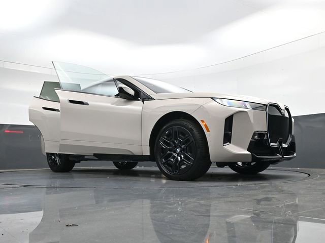 New 2026 BMW iX xDrive45 w/ M Sport Package image 40