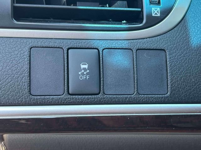 Used 2013 Toyota Camry XLE FWD image 15