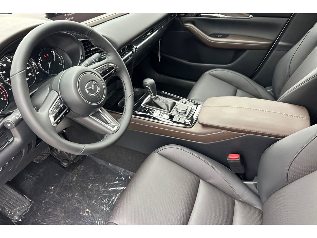 Certified 2025 MAZDA CX-30 2.5 Turbo w/ Premium Package image 9