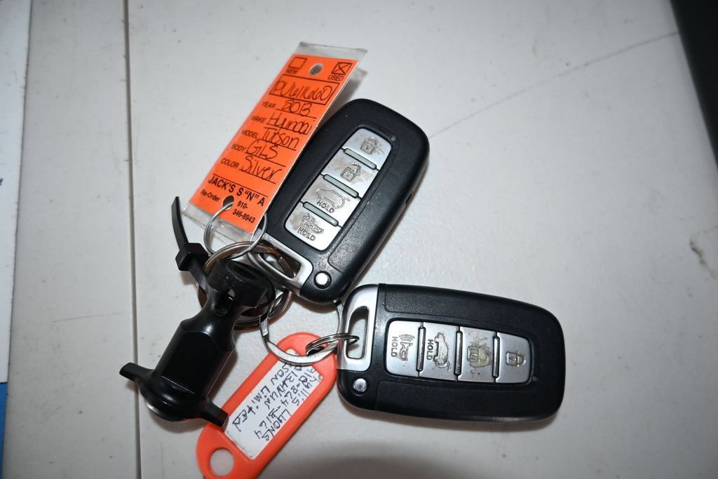 Used 2013 Hyundai Tucson Limited w/ Premium Pkg FWD image 21