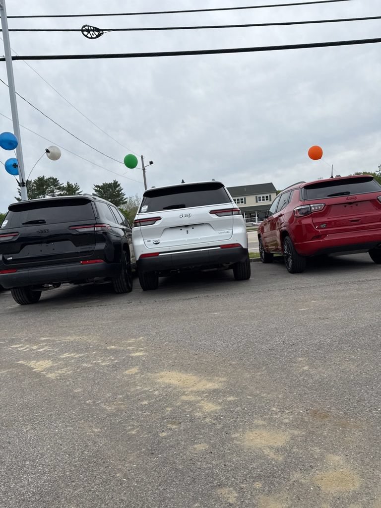Certified 2023 Jeep Compass Limited w/ Sun and Sound Group AWD/4WD image 32