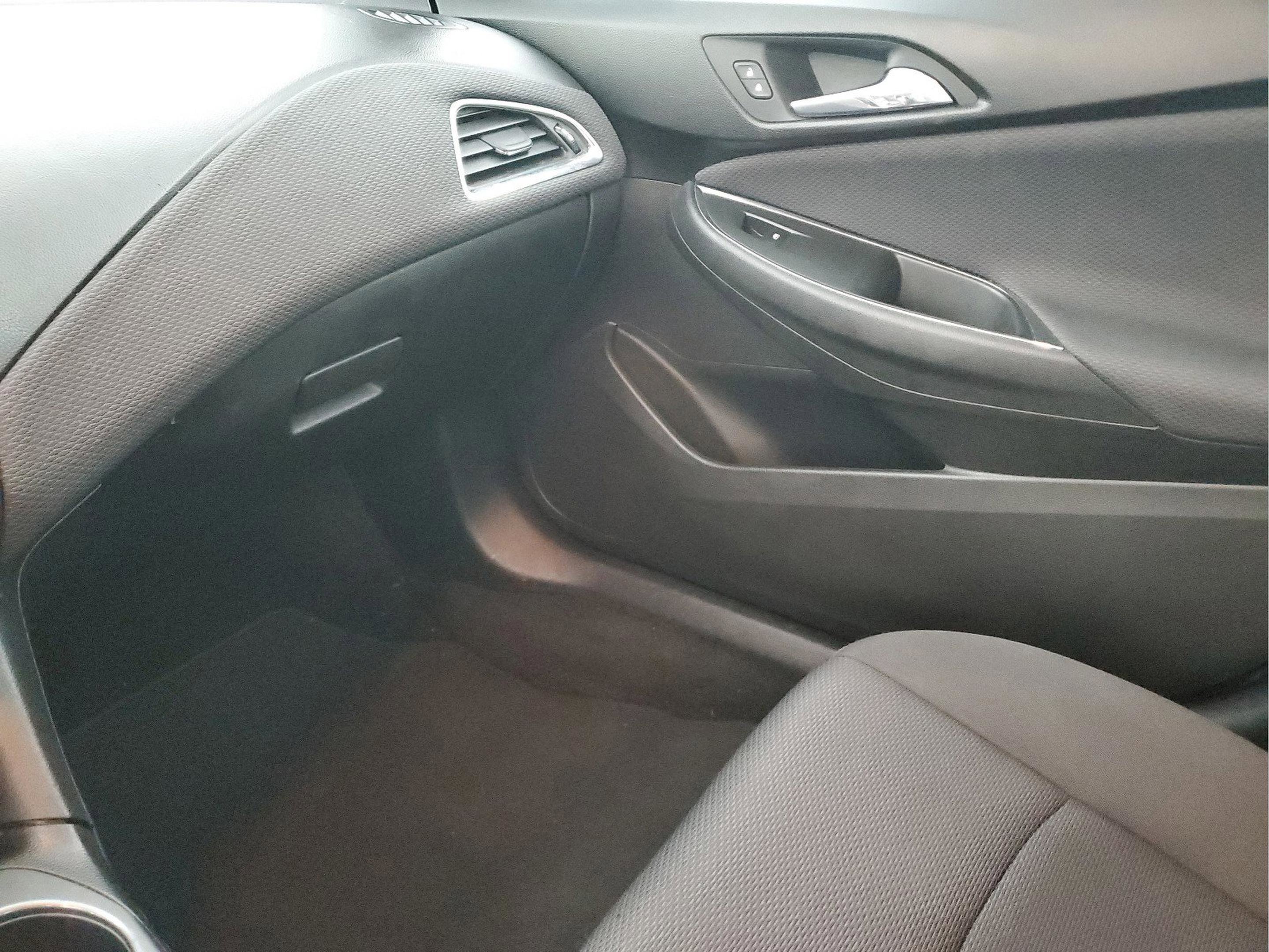 Used 2019 Chevrolet Cruze LS w/ LS Convenience Package image 19