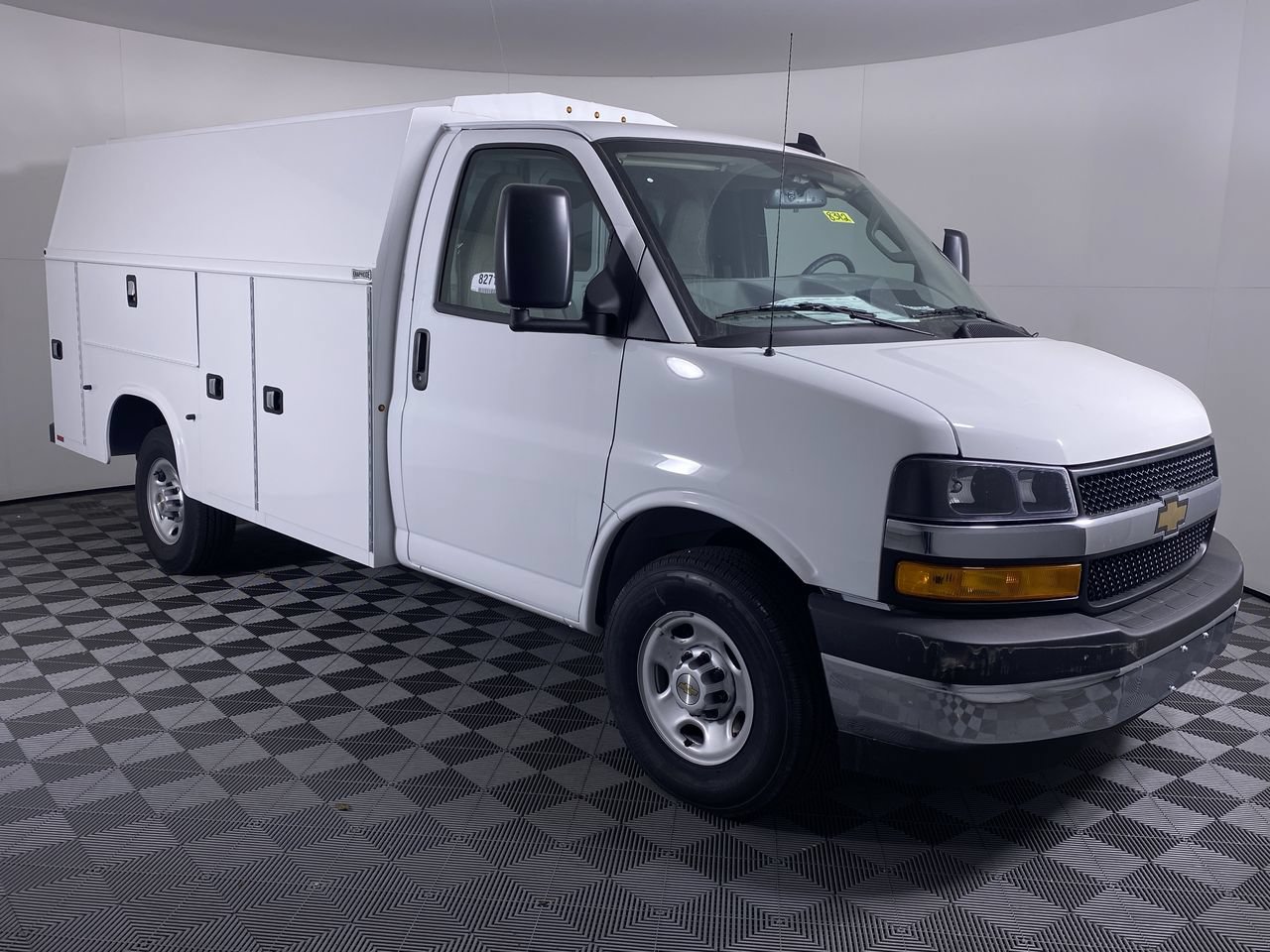 New 2025 Chevrolet Express 3500 w/ Power Convenience Package RWD image 45