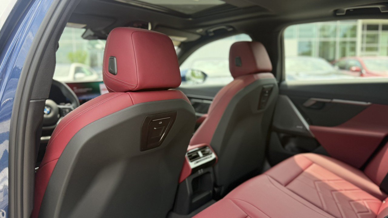 Certified 2025 BMW 530i RWD image 15