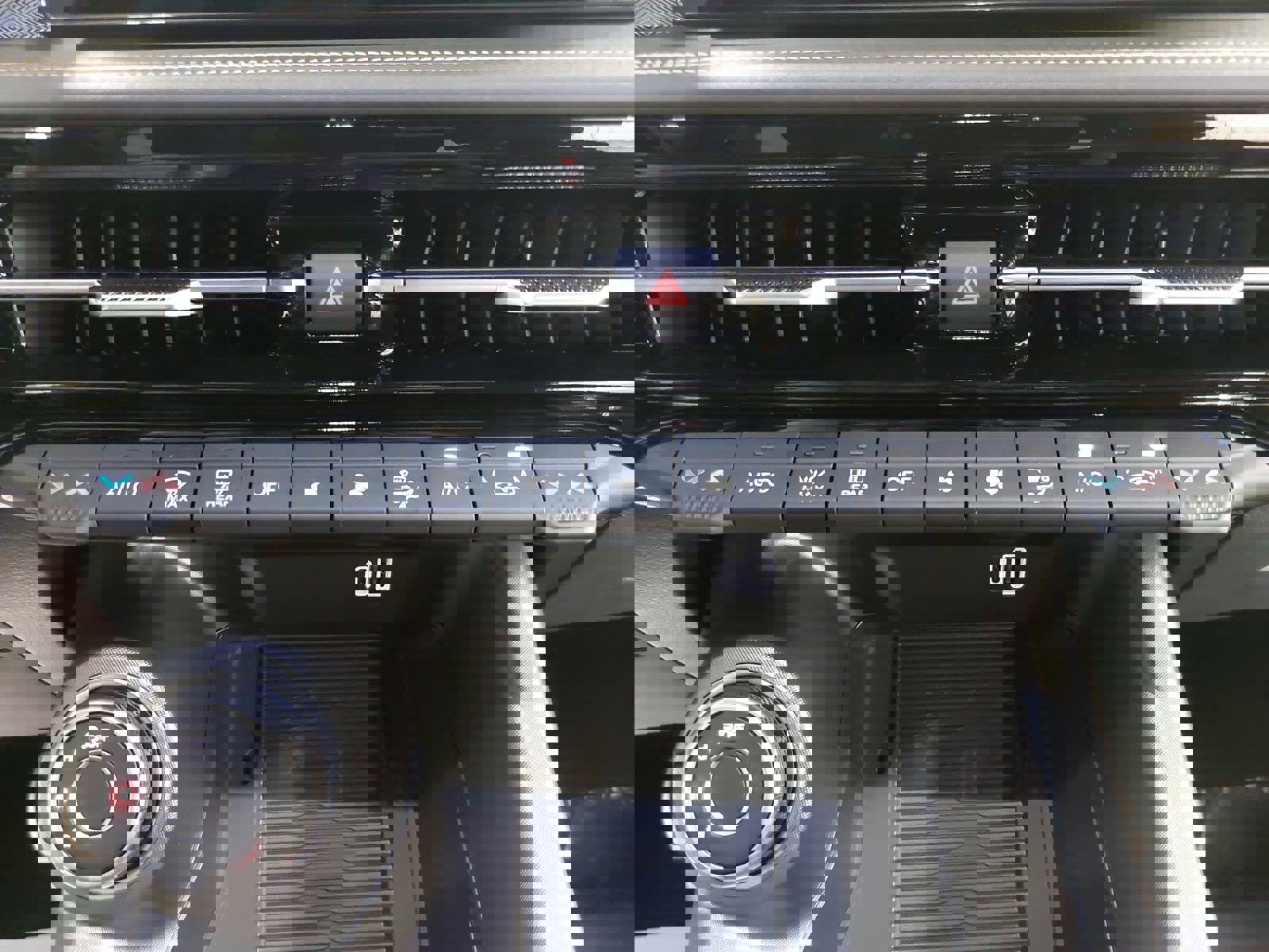 New 2025 Alfa Romeo Tonale w/ Premium Package image 22