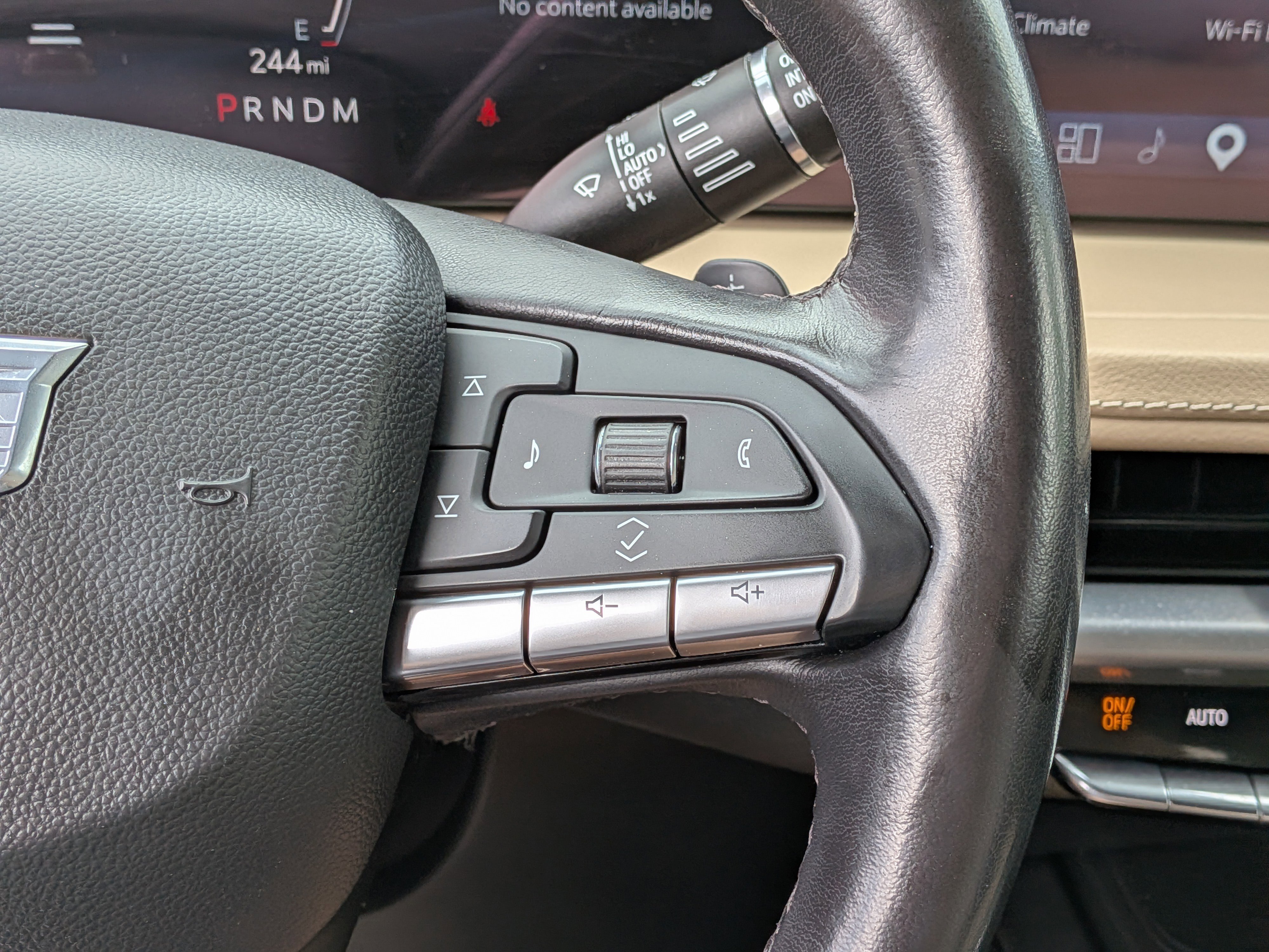 Used 2024 Cadillac XT4 Premium Luxury w/ Cold Weather Package FWD image 26