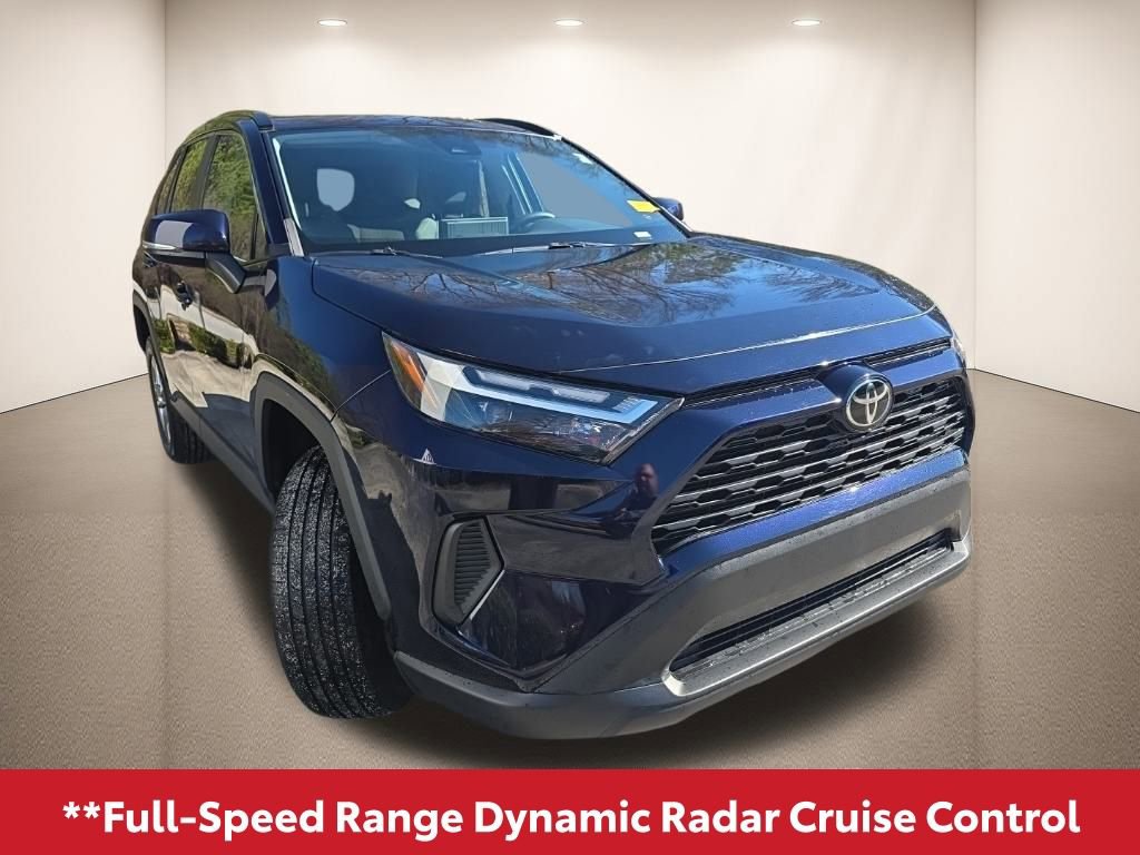 Used 2022 Toyota RAV4 XLE w/ Convenience Package image 9
