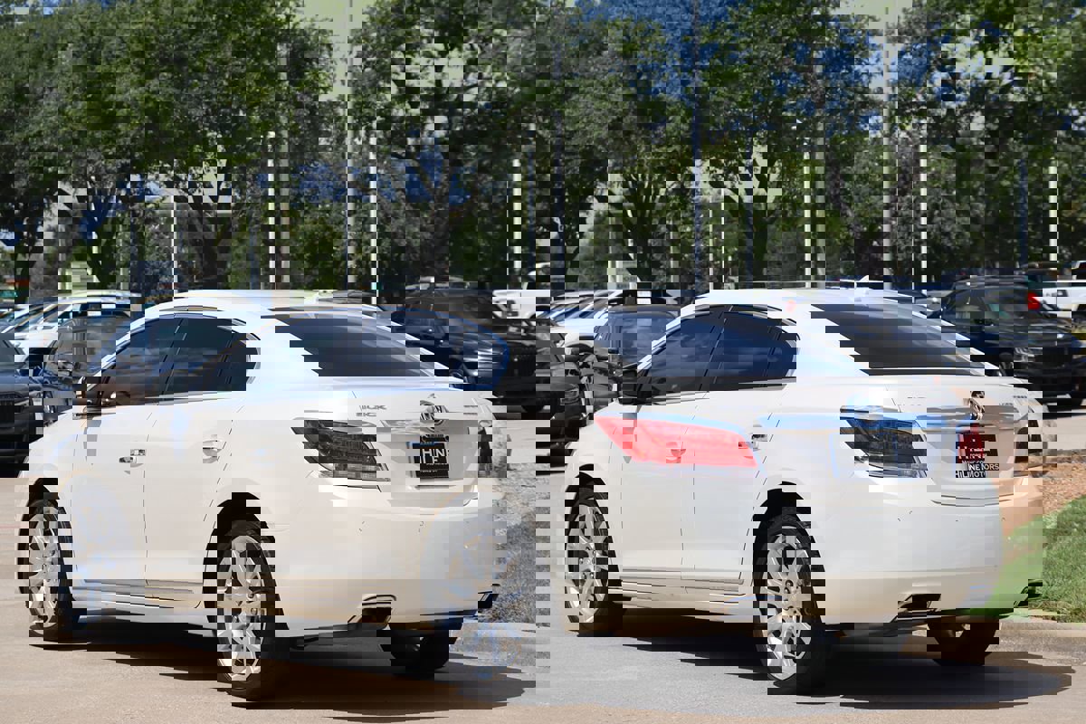 Used 2012 Buick LaCrosse Touring image 9