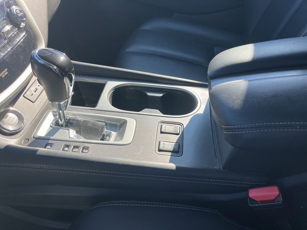 Used 2020 Nissan Murano SV w/ Premium Package image 13