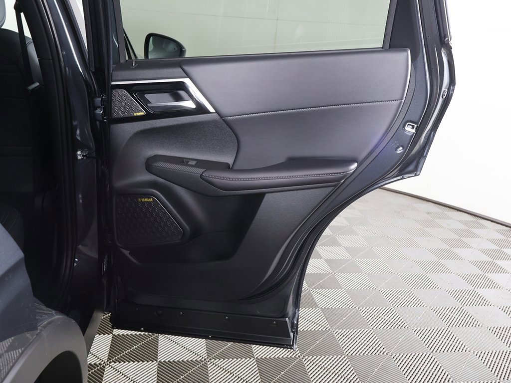 New 2025 Mitsubishi Outlander SE image 29