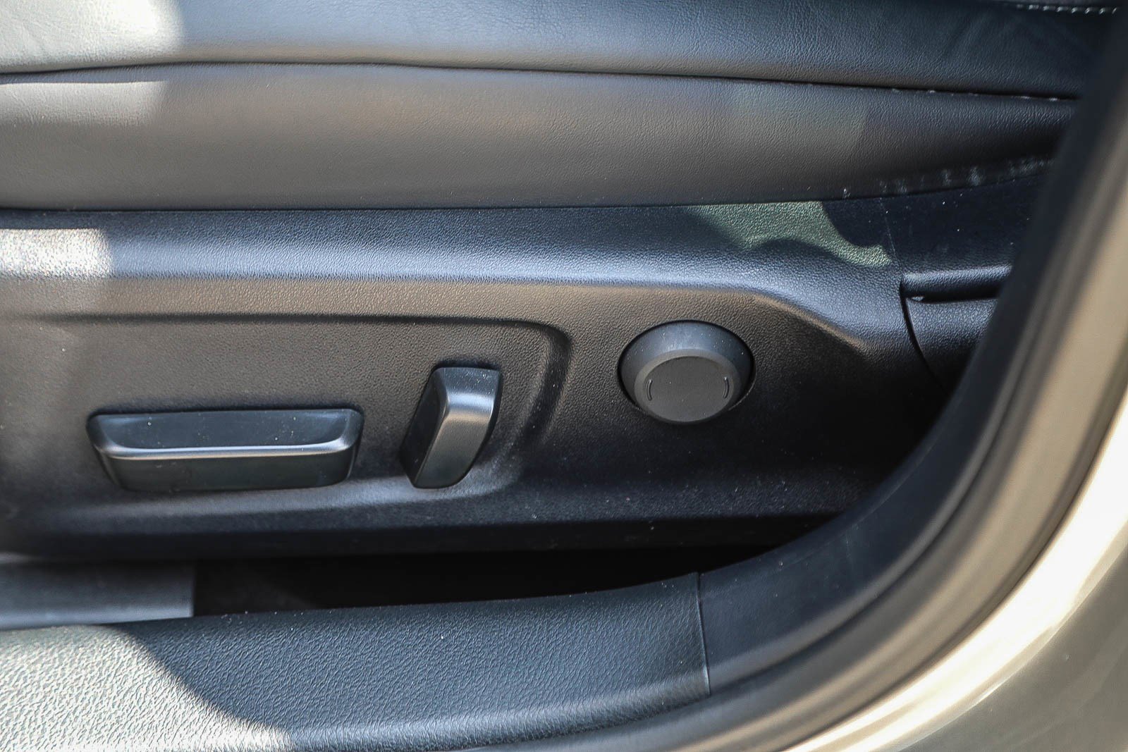 Used 2022 Lexus IS 350 F Sport w/ Navigation Package RWD image 19