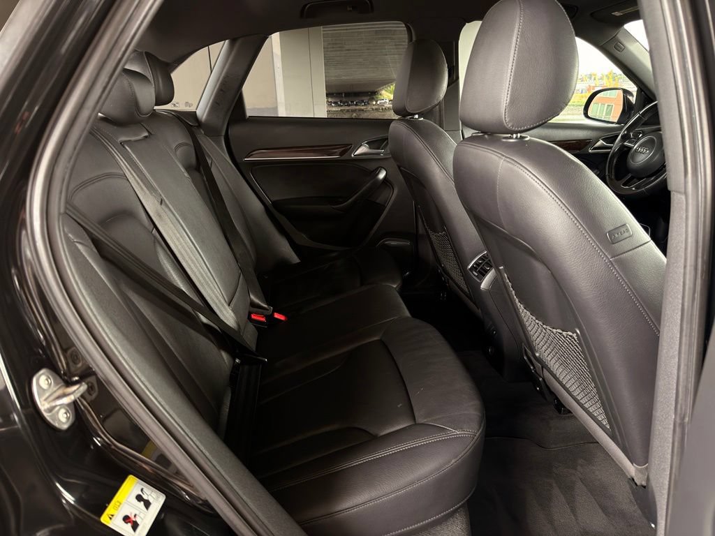 Used 2015 Audi Q3 2.0T Prestige w/ Prestige Package AWD/4WD image 31