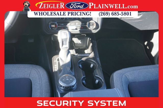 Used 2025 Ford Bronco Big Bend image 15