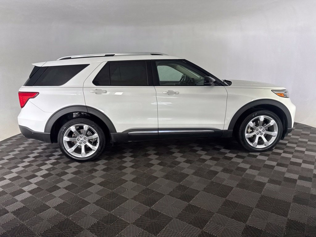 Used 2020 Ford Explorer Platinum w/ Premium Technology Package AWD/4WD image 4