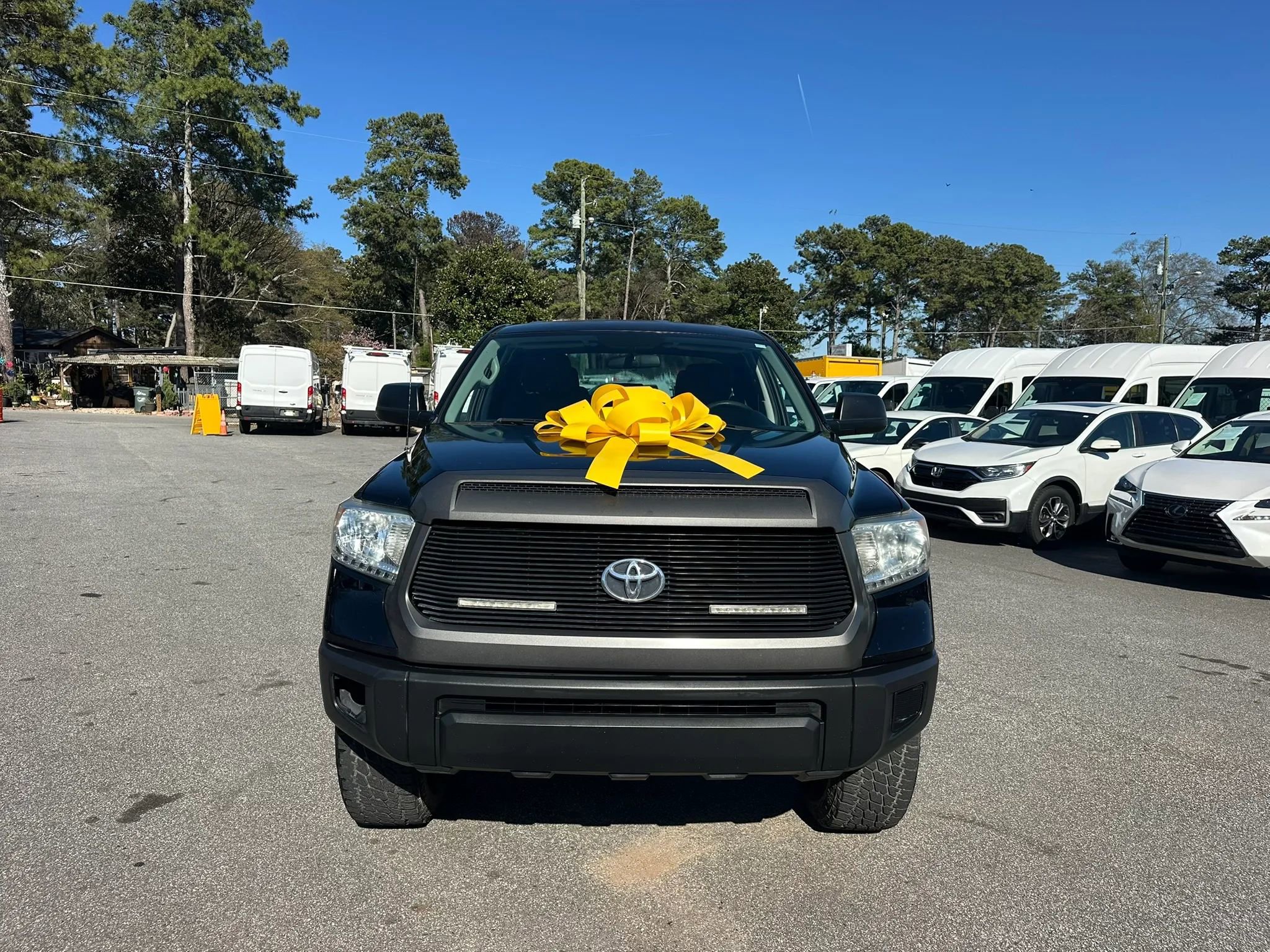 Used 2016 Toyota Tundra SR w/ Tow Package image 3