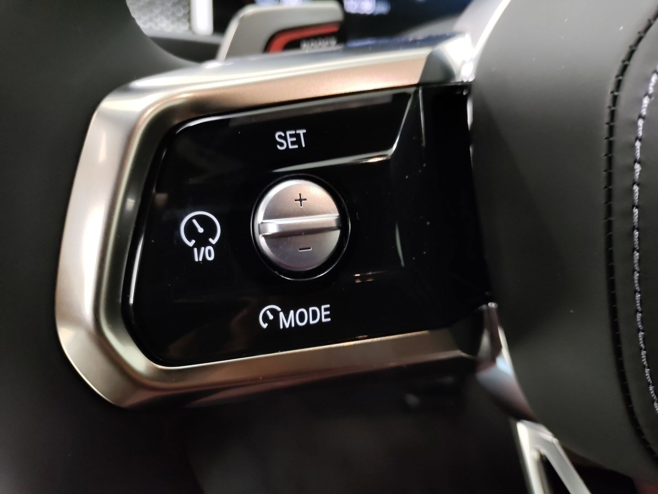 New 2025 BMW i7 xDrive60 w/ Premium Package image 14