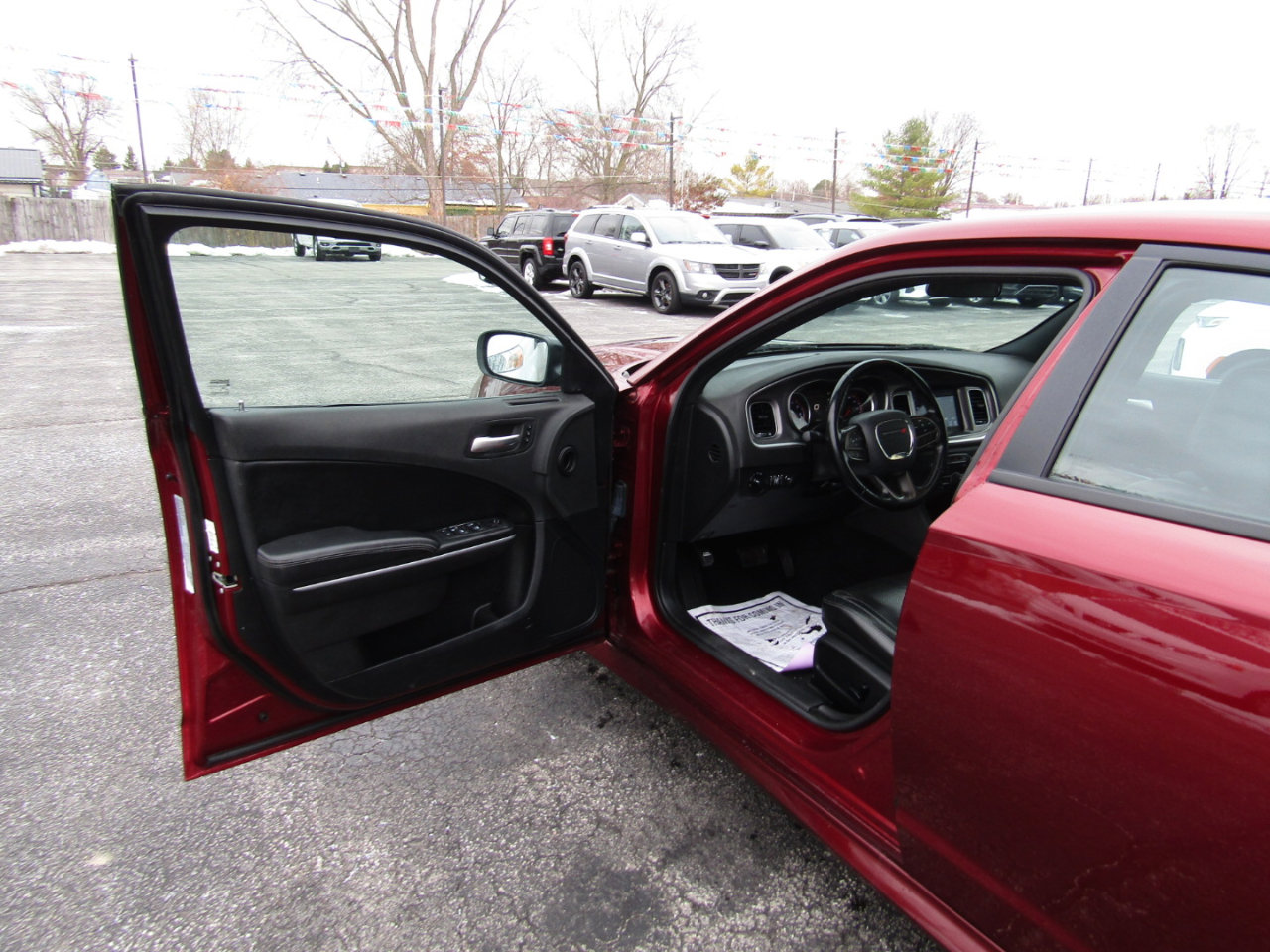 Used 2020 Dodge Charger SXT w/ Leather Interior Group image 17