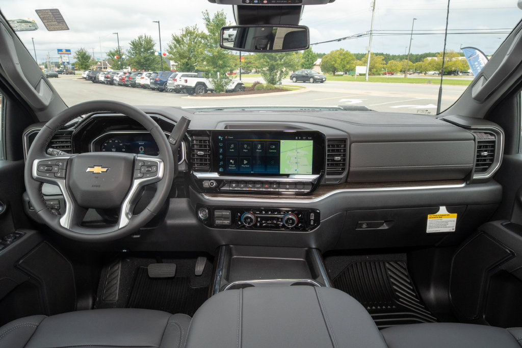 New 2026 Chevrolet Silverado 2500 LT w/ Safety Package AWD/4WD image 18