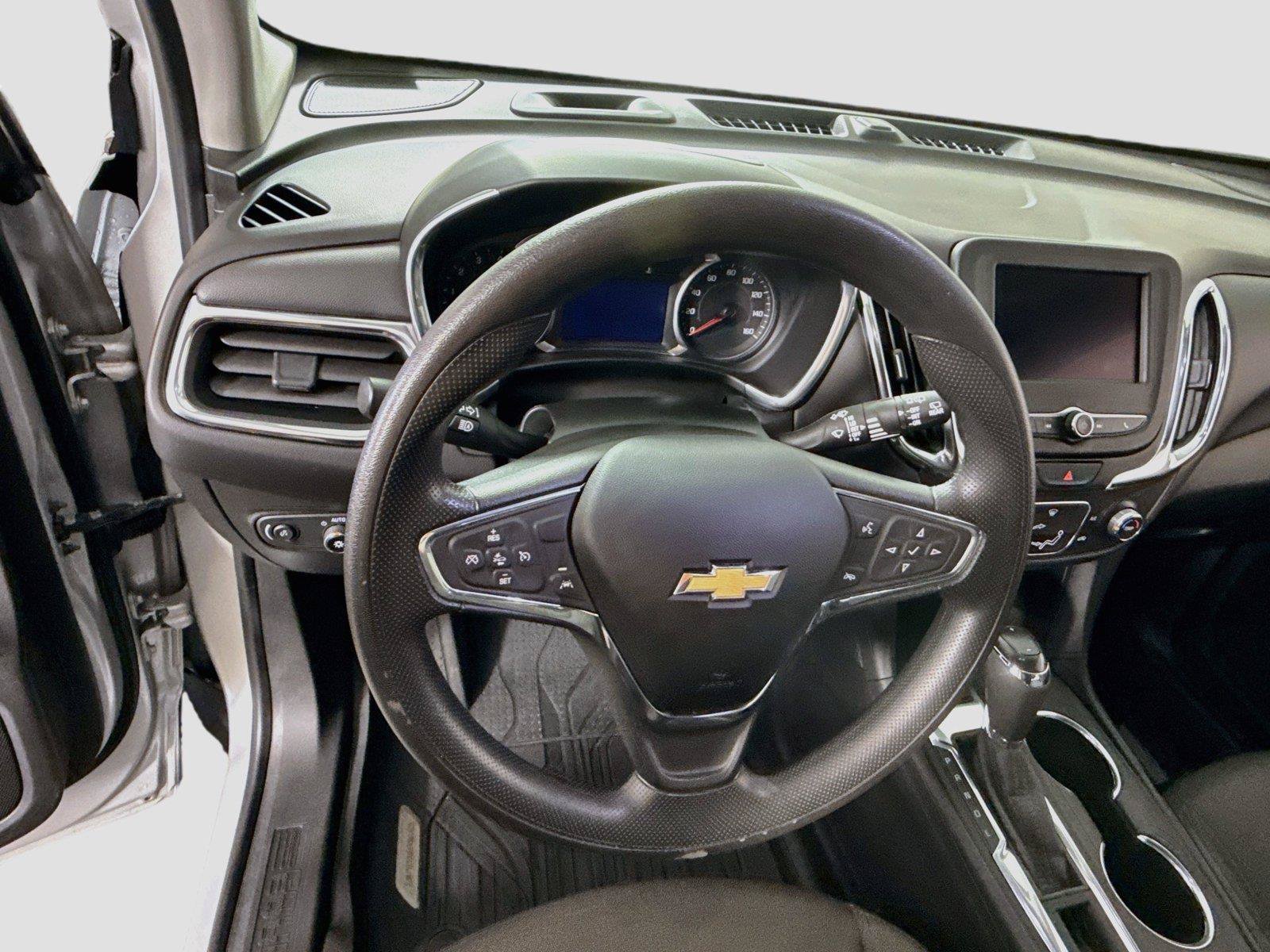 Used 2020 Chevrolet Equinox LT w/ LPO, Floor Liner Package AWD/4WD image 5
