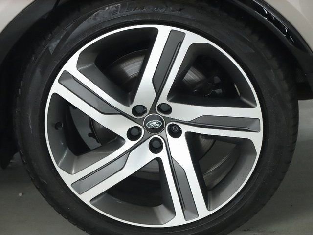 Certified 2023 Land Rover Discovery Metropolitan Edition AWD/4WD image 37