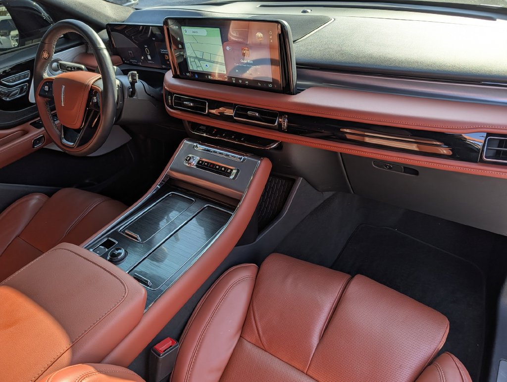 Used 2026 Lincoln Aviator Reserve AWD/4WD image 37