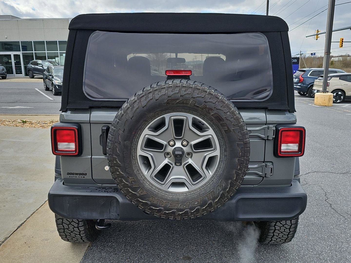 Used 2018 Jeep Wrangler Sport S image 5