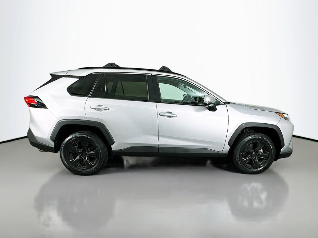 Used 2022 Toyota RAV4 XLE image 8