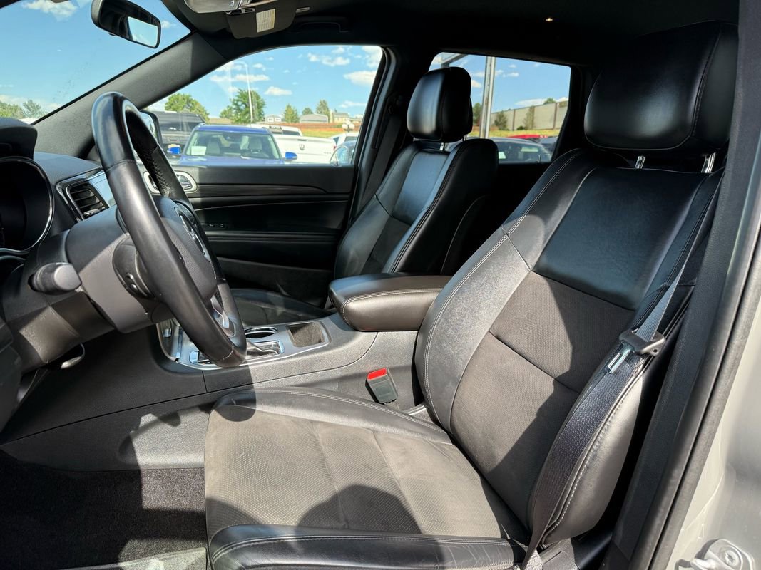 Used 2021 Jeep Grand Cherokee Laredo X image 15