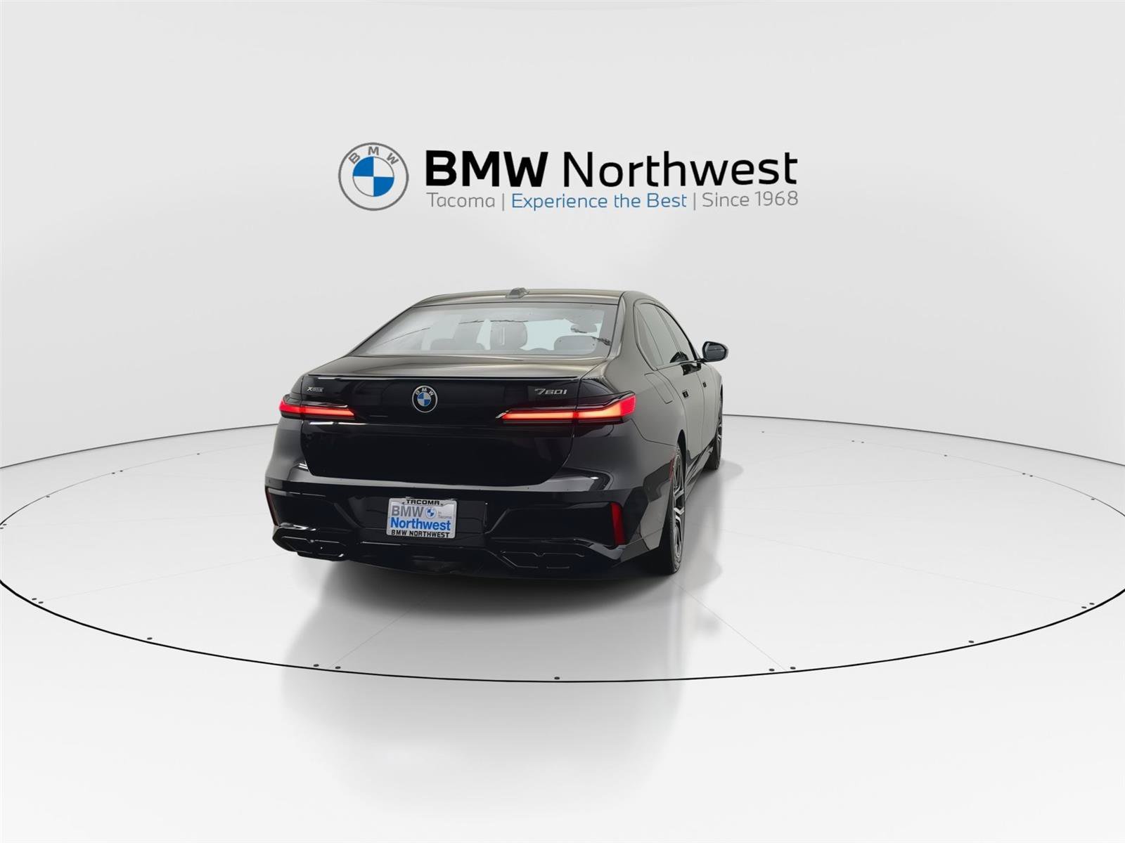 Used 2026 BMW 760i xDrive w/ Executive Package AWD/4WD image 2