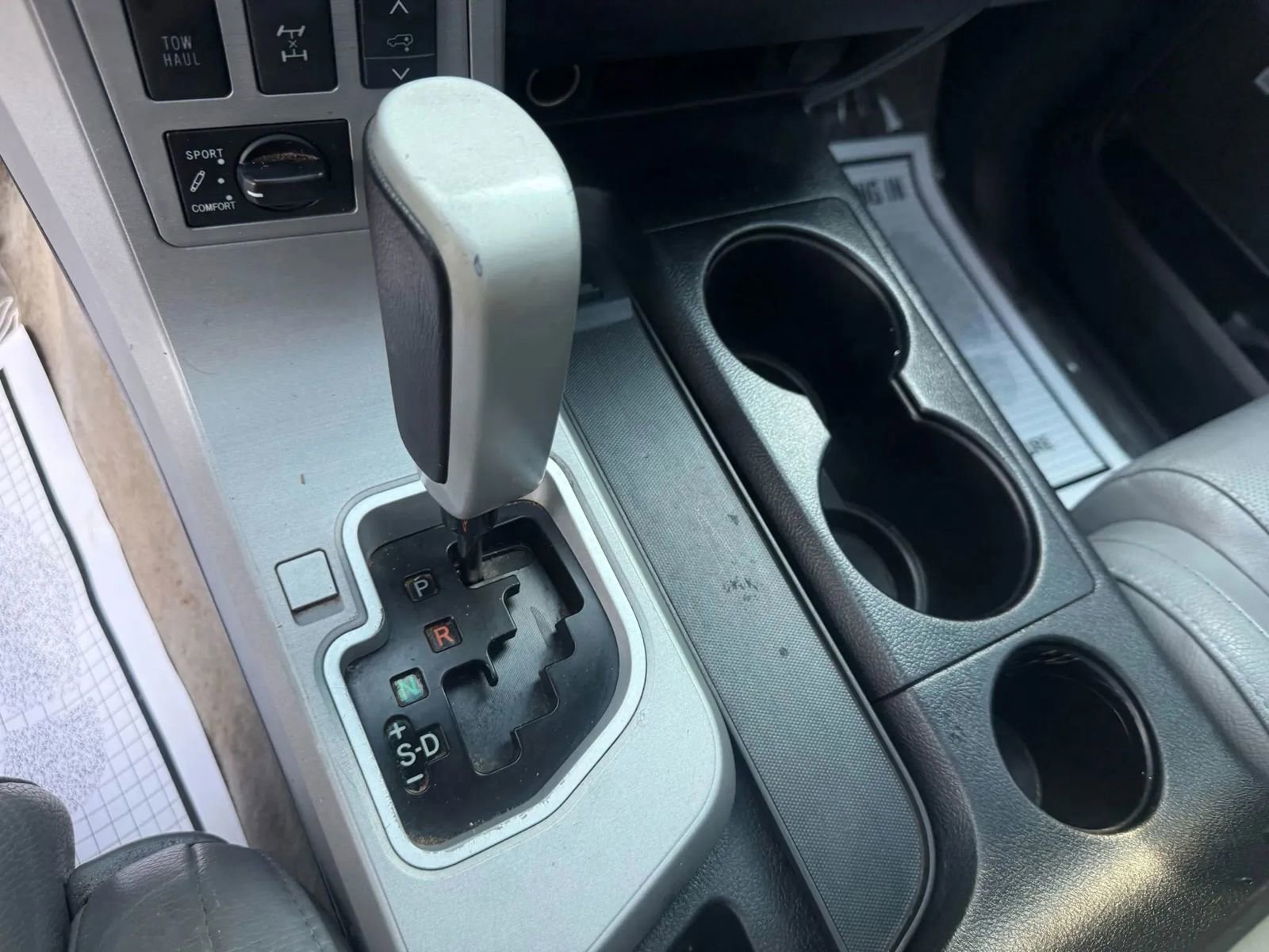 Used 2008 Toyota Sequoia Platinum image 30