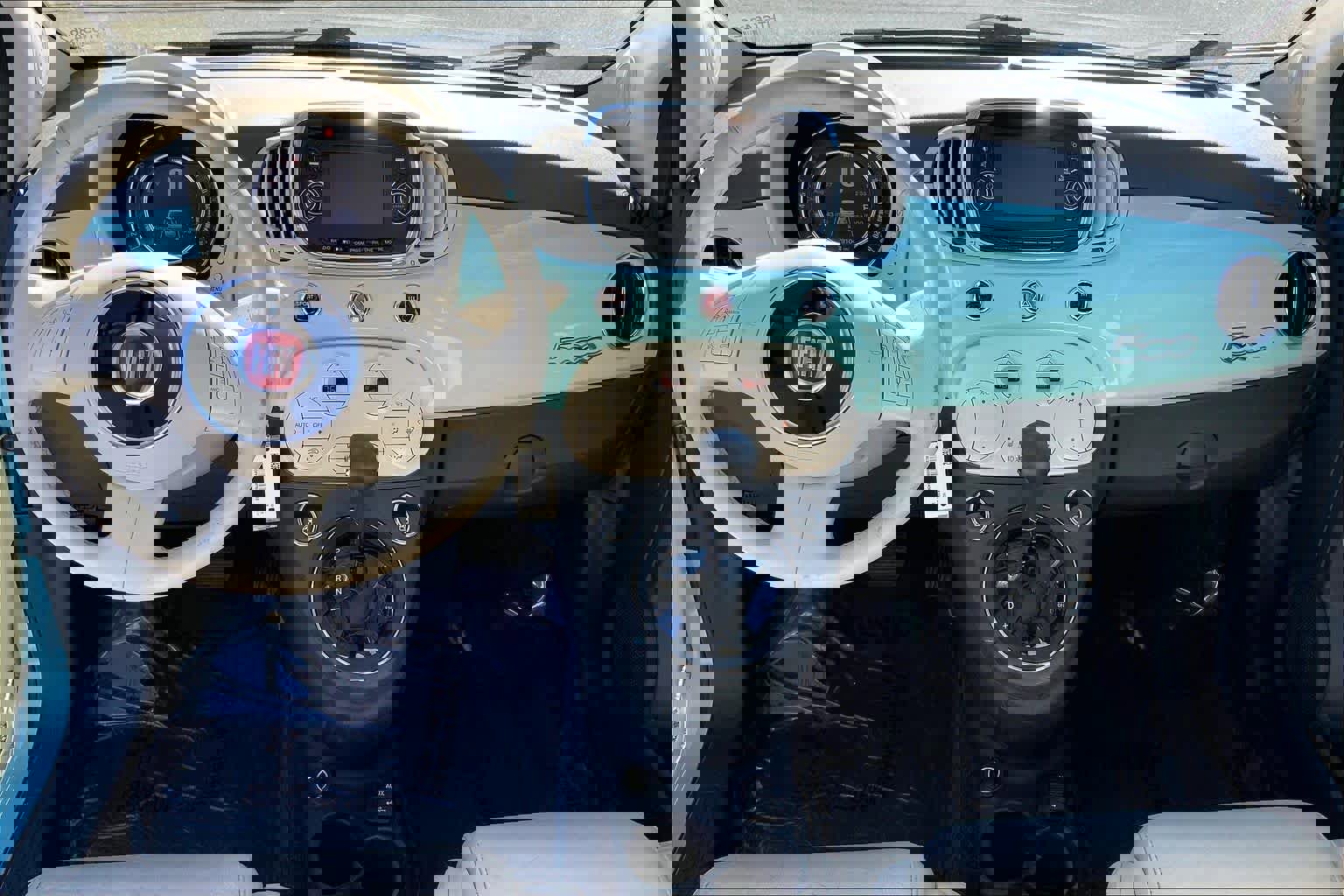 Used 2017 FIAT 500 Lounge image 15